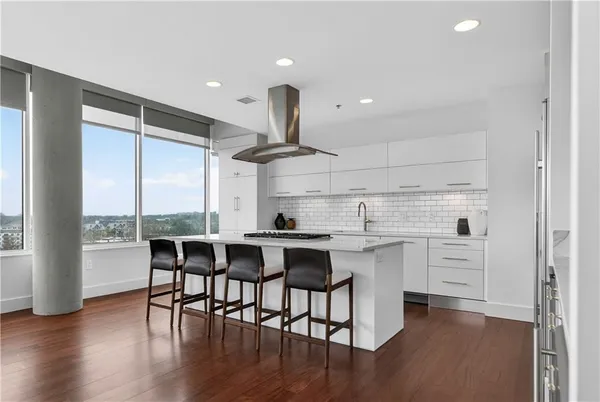 $2,895,000 | 4646 Broadway Boulevard, Unit 12, Kansas City, MO 64112