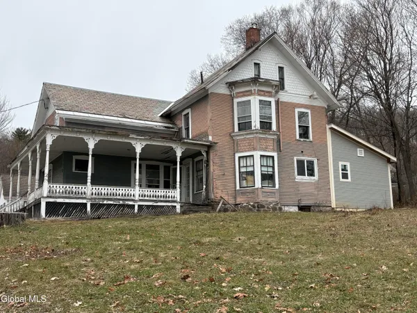 $99,000 | 8 1st Street, Port Henry, NY 12974