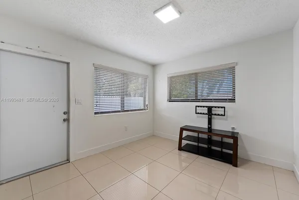 $1,750 | 1911 Northwest 30th Street, Unit 4, Miami, FL 33142