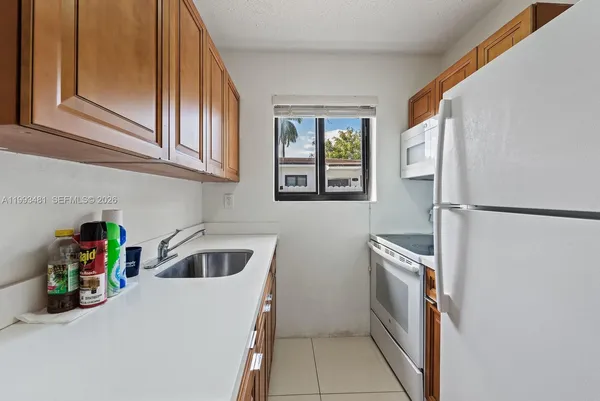 $1,750 | 1911 Northwest 30th Street, Unit 4, Miami, FL 33142