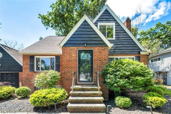 $350,000 | 6524 East Pleasant Valley Road, Independence, OH 44131