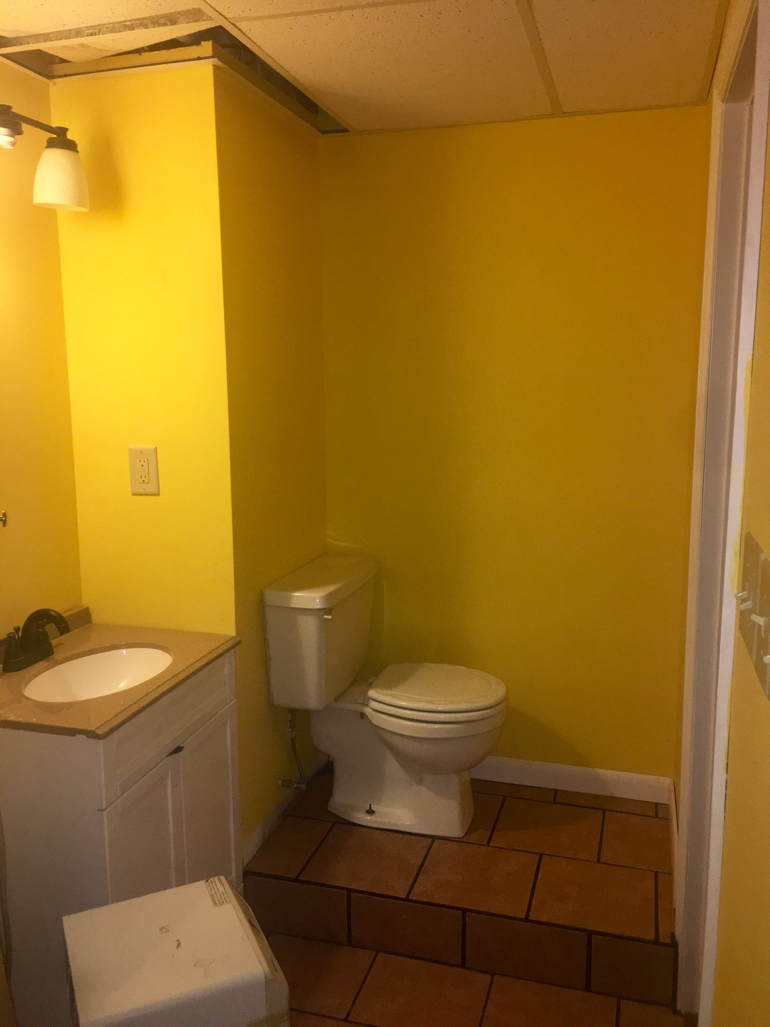 401 Prosser Road Lawrenceburg, TN 38464 - Photo 13 of 18 a bathroom with a toilet and a sink