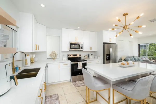 $819,900 | 1500 Ocean Bay Drive, Unit C6, Key Largo, FL 33037