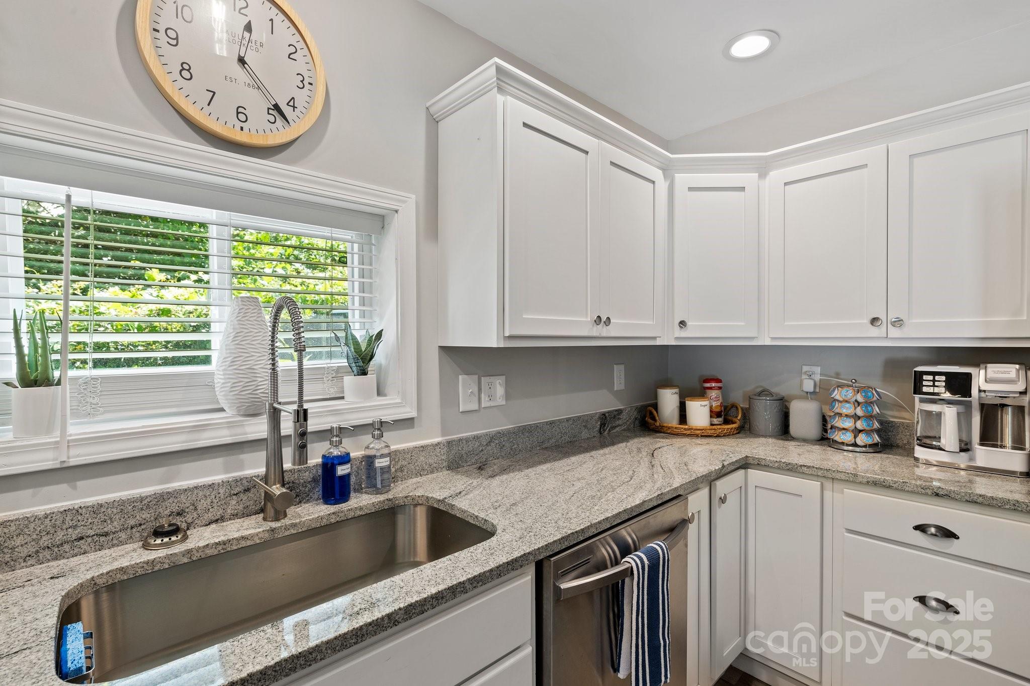 174 Ridge Road Lake Lure, NC 28746 - Photo 14 of 34 Gallery Image 14