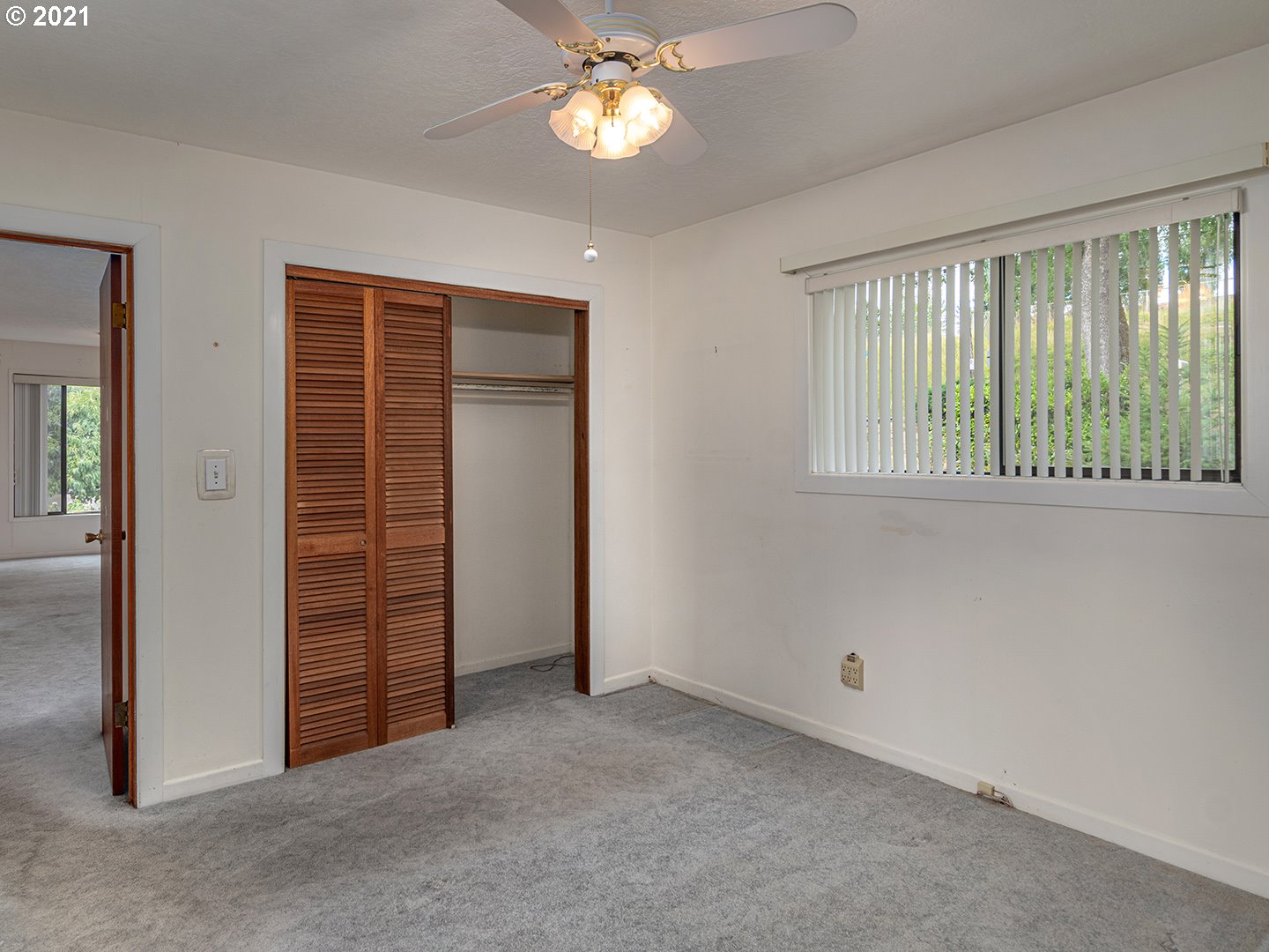 4630 Southwest Hamilton Street Portland, OR 97221 - Photo 13 of 24 Gallery Image 13