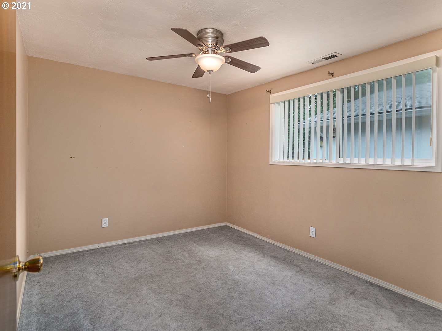 4630 Southwest Hamilton Street Portland, OR 97221 - Photo 14 of 24 Gallery Image 14