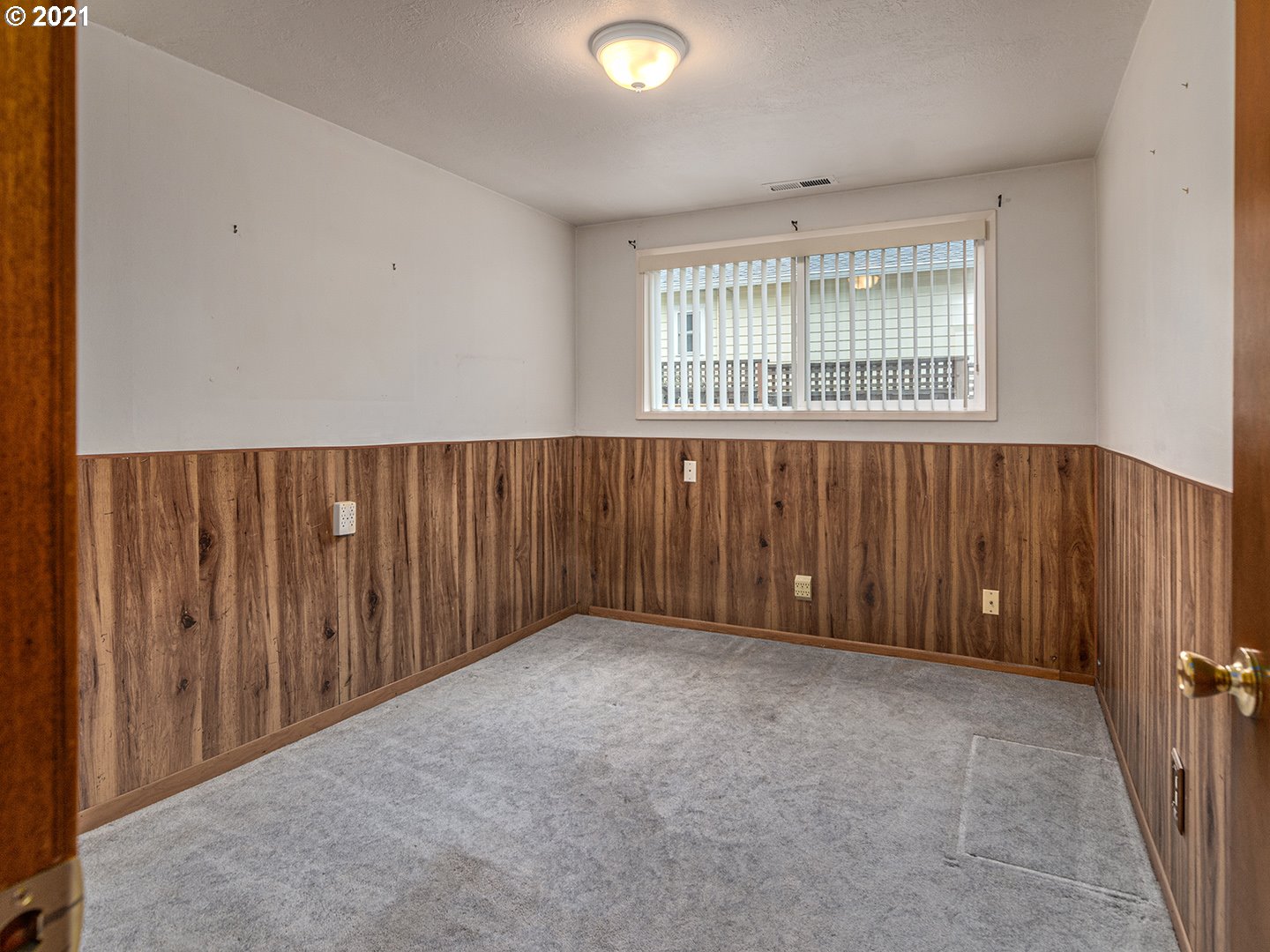 4630 Southwest Hamilton Street Portland, OR 97221 - Photo 15 of 24 Gallery Image 15