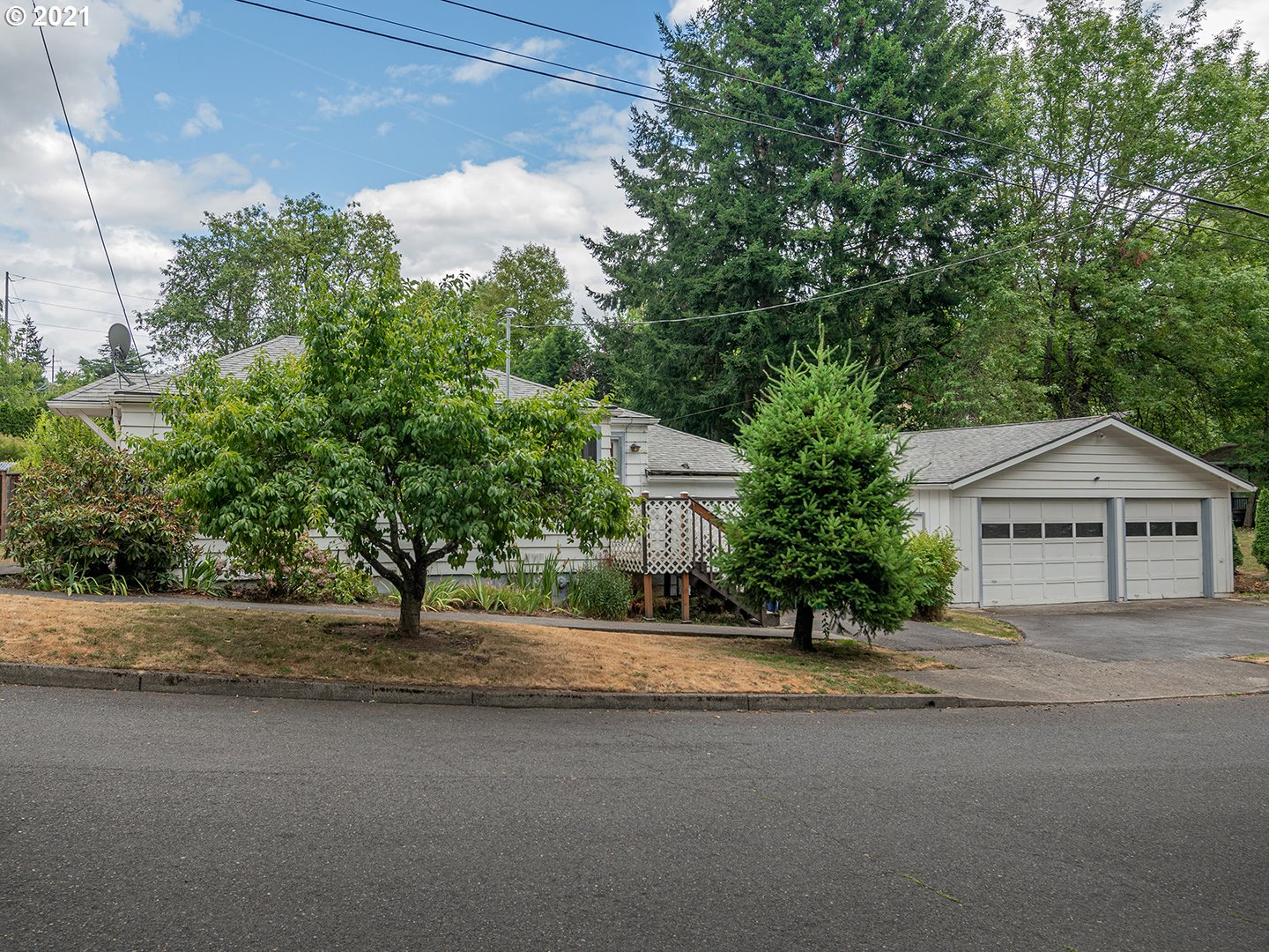 4630 Southwest Hamilton Street Portland, OR 97221 - Photo 20 of 24 Gallery Image 20