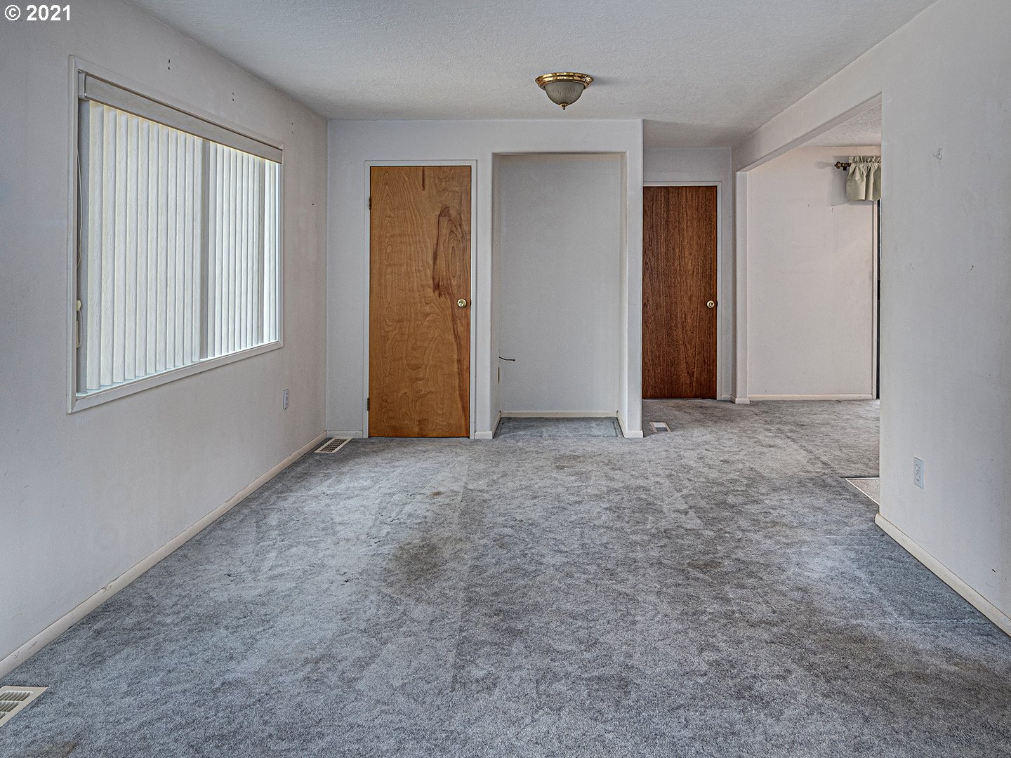 4630 Southwest Hamilton Street Portland, OR 97221 - Photo 4 of 24 Gallery Image 4