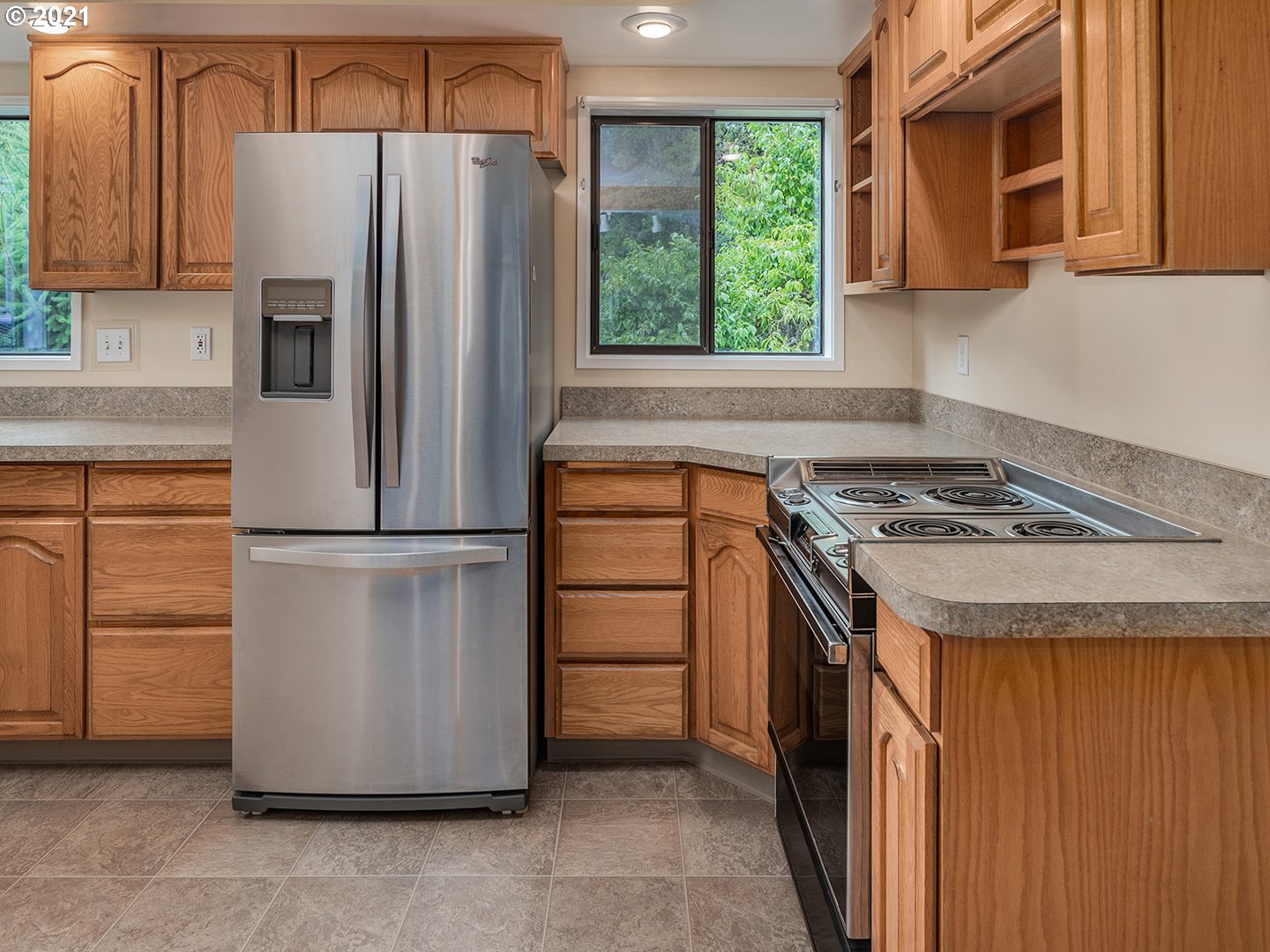 4630 Southwest Hamilton Street Portland, OR 97221 - Photo 7 of 24 Gallery Image 7