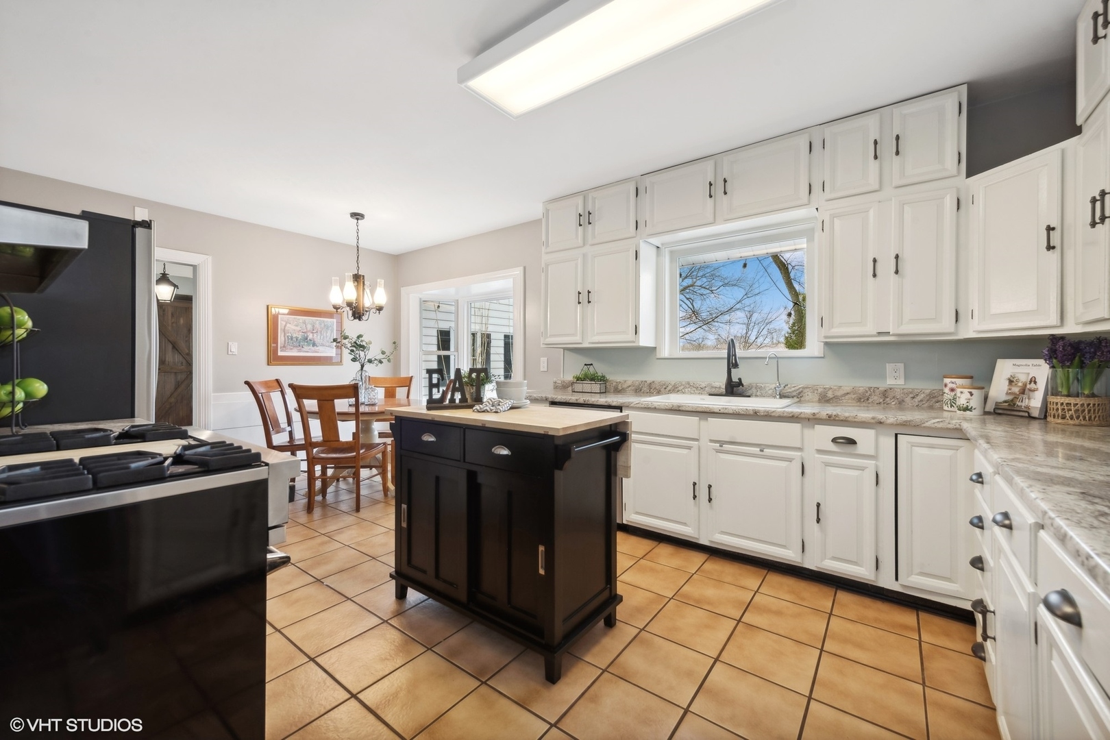 22163 North Harbor Road Barrington, IL 60010 - Photo 13 of 72 Gallery Image 13