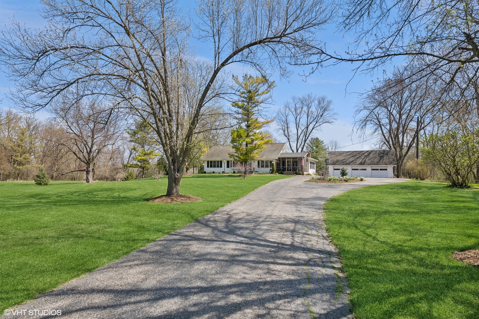 22163 North Harbor Road Barrington, IL 60010 - Photo 4 of 72 Gallery Image 4