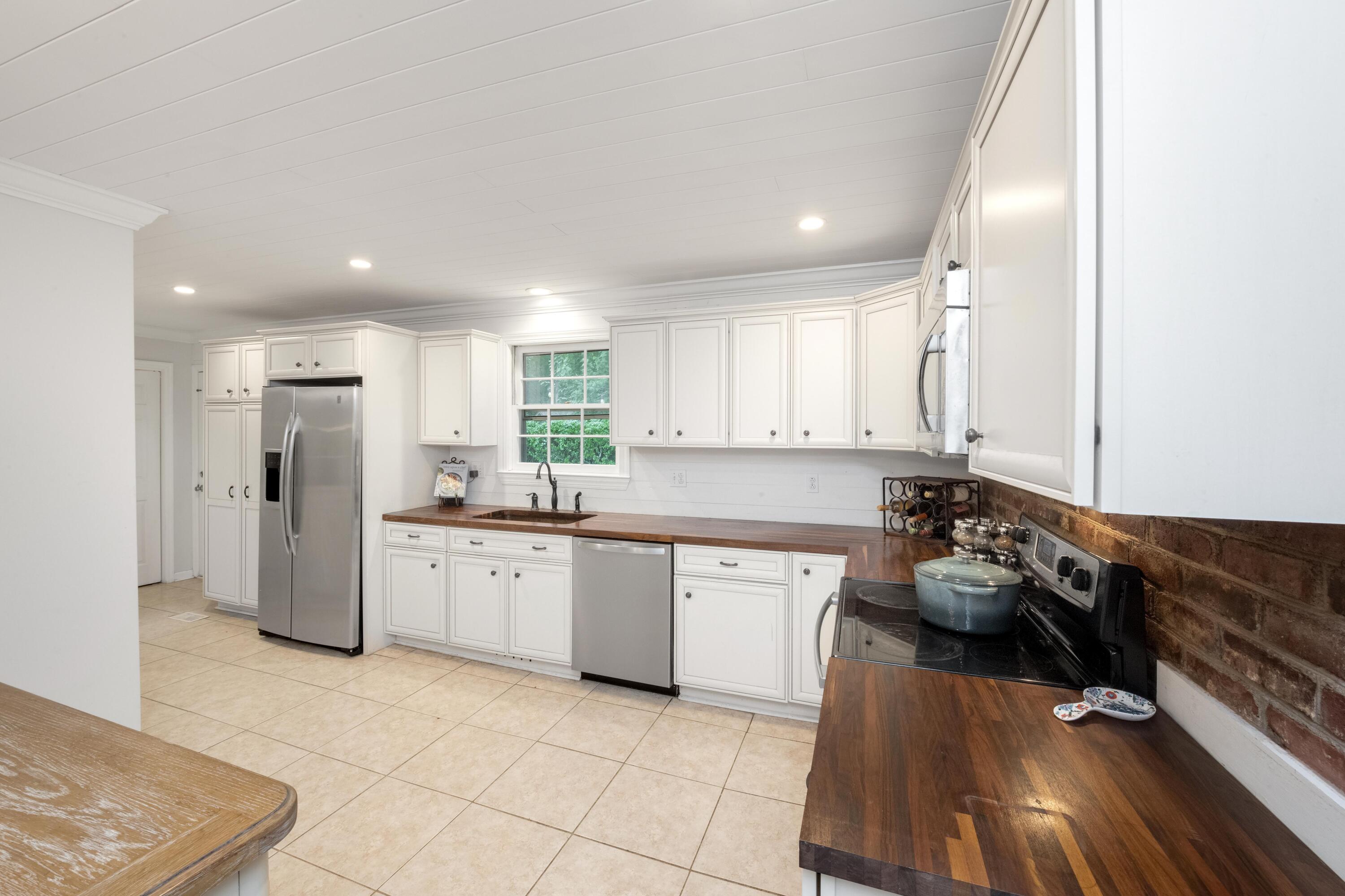 2324 Wofford Road Charleston, SC 29414 - Photo 14 of 57 2324 Wofford Rd-32