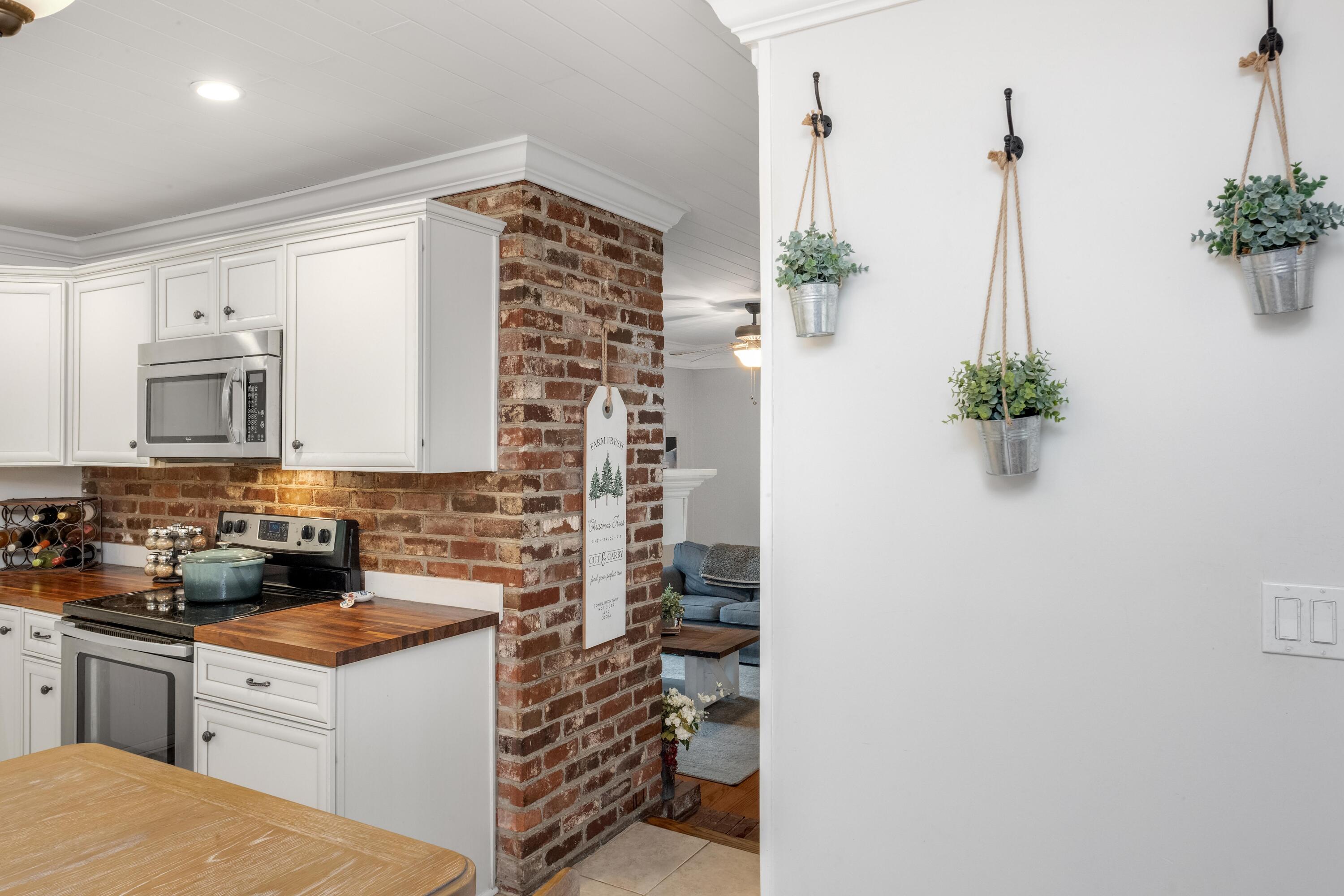 2324 Wofford Road Charleston, SC 29414 - Photo 23 of 57 2324 Wofford Rd-29