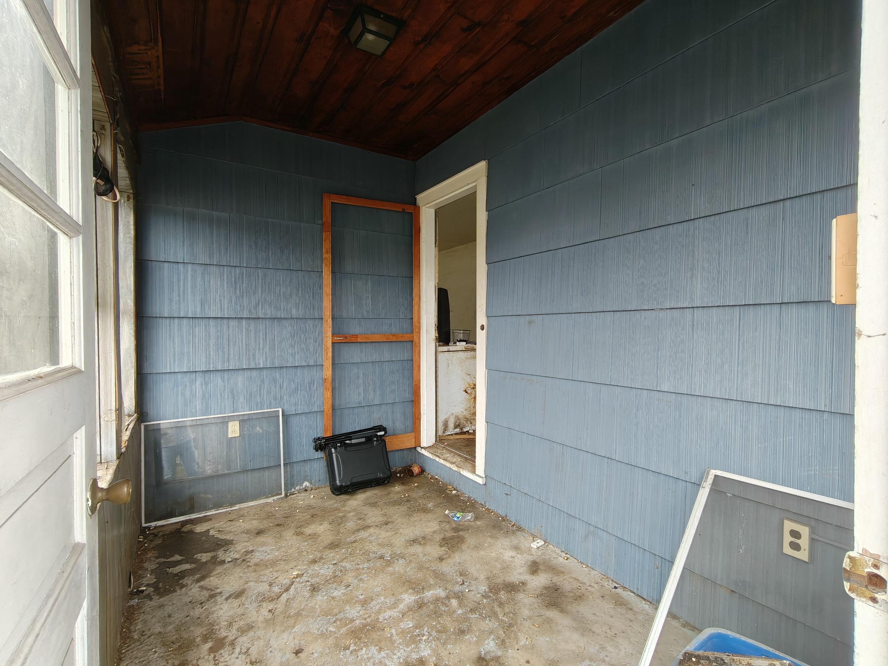 238 North Indiana Street Griffith, IN 46319 - Photo 4 of 23