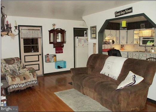45 Martin Road Myerstown, PA 17067 - Photo 6 of 8 Living Room