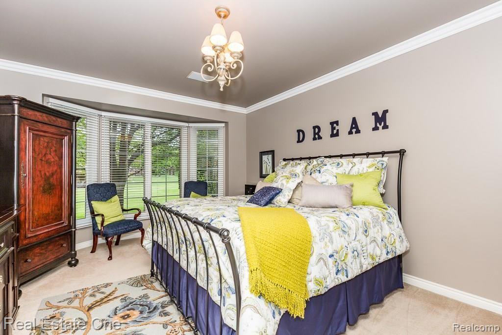 1053 Bloomview Circle Rochester, MI 48307 - Photo 8 of 30
