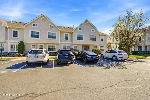 $459,900 | 26 Forrest Court, Tinton Falls, NJ 07753