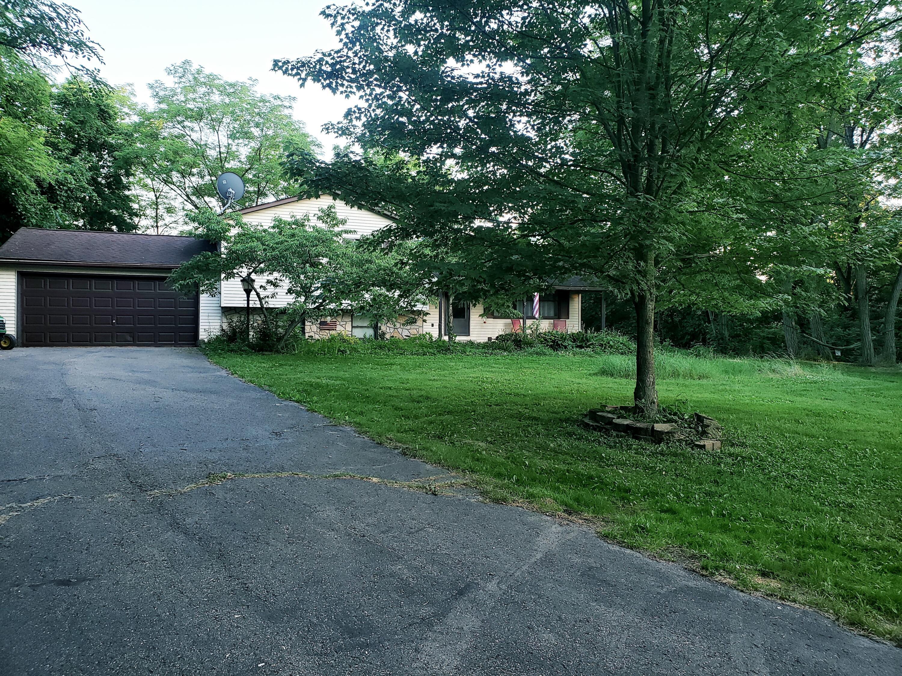 3071 Van Fossen Road Utica, OH 43080 - Photo 1 of 53 Front