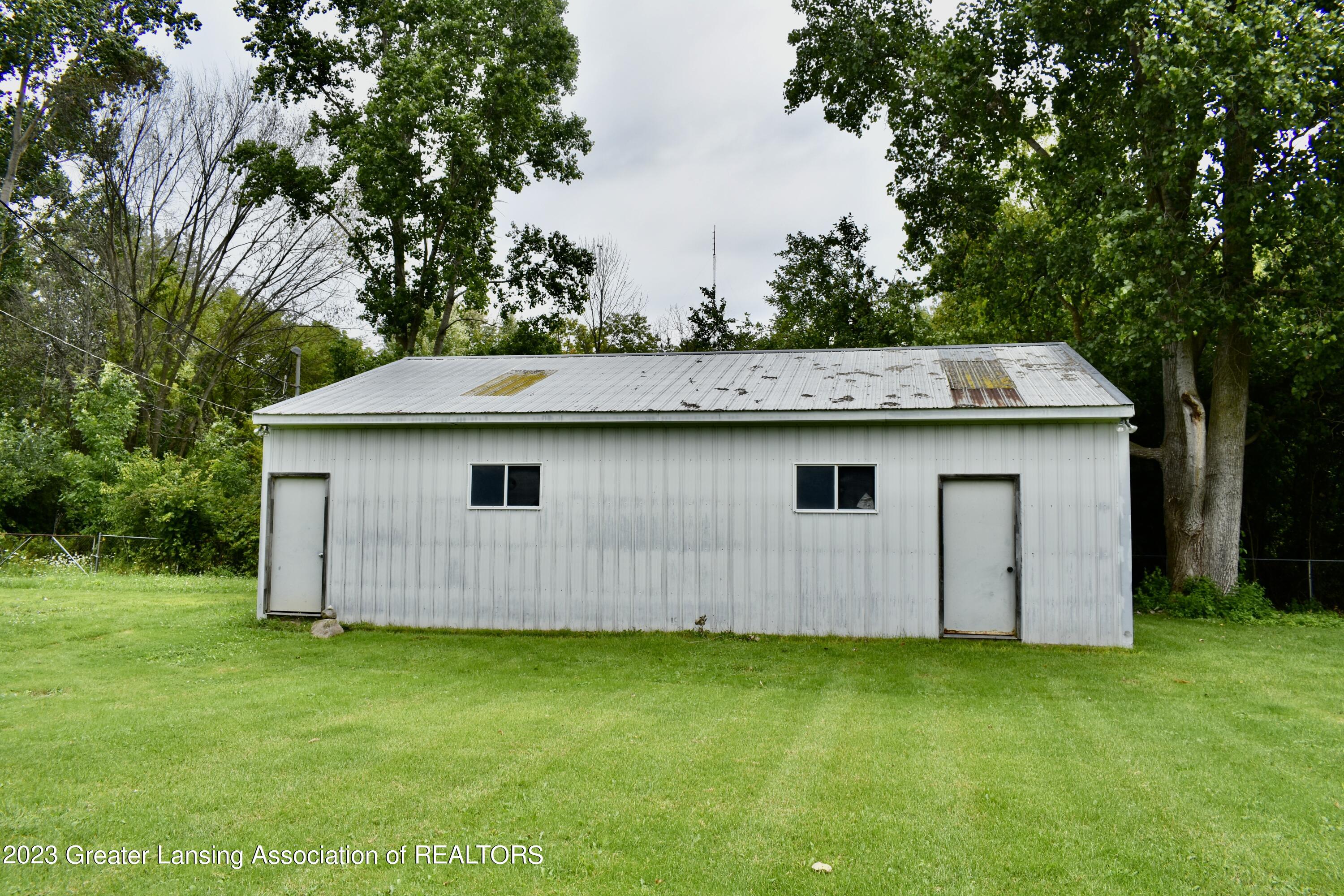 2180 Washington Road Lansing, MI 48911 - Photo 32 of 35 IMG_6057