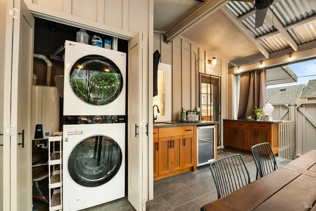 $749,000 | 1212 East Avenue, Napa, CA 94559