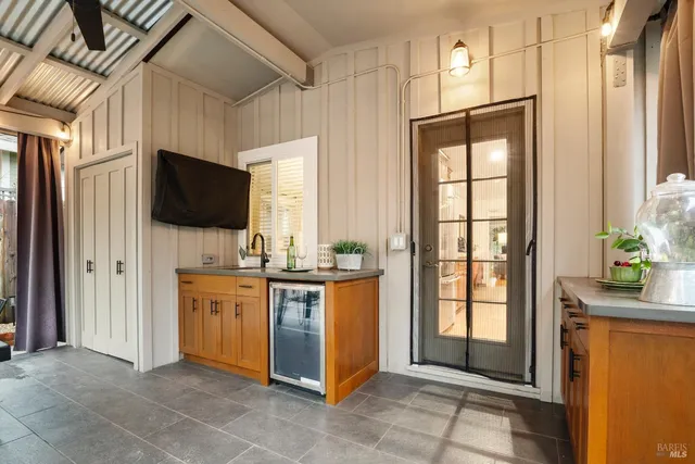 $749,000 | 1212 East Avenue, Napa, CA 94559