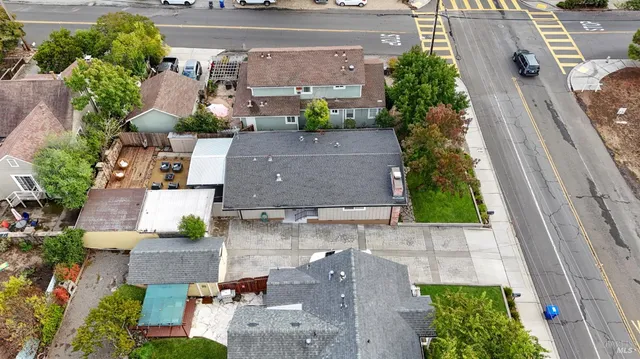 $749,000 | 1212 East Avenue, Napa, CA 94559