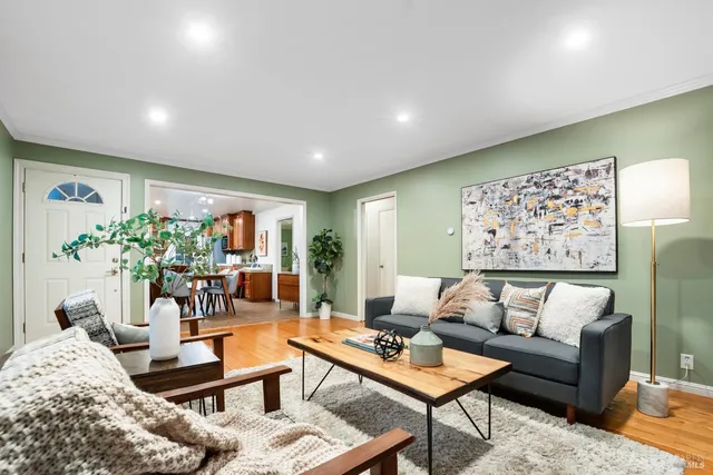 $749,000 | 1212 East Avenue, Napa, CA 94559