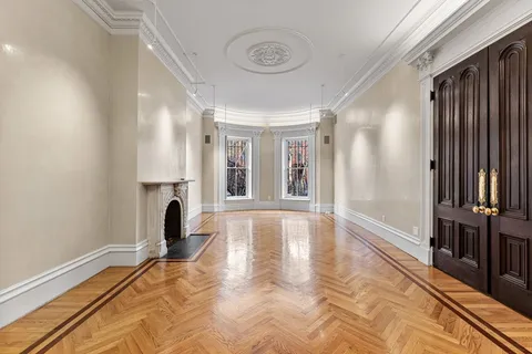 $2,650,000 | 22 Worcester Square, Unit 1, Boston, MA 02118