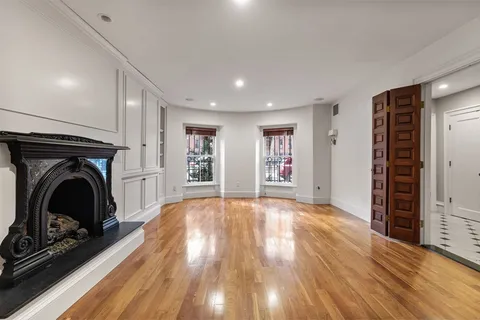 $2,650,000 | 22 Worcester Square, Unit 1, Boston, MA 02118