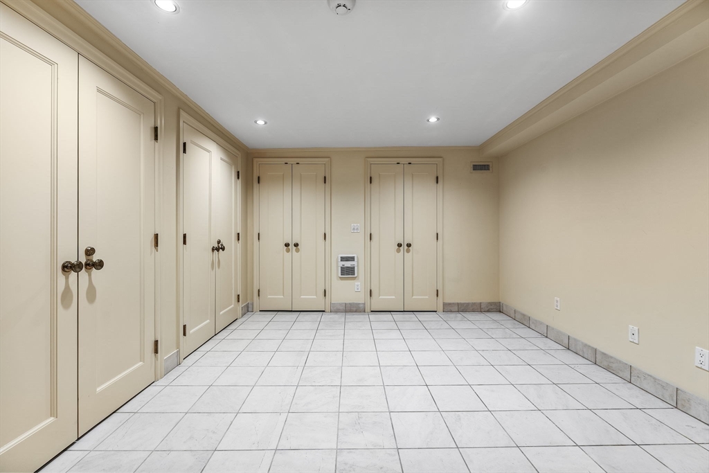 22 Worcester Square, Unit 1 Boston, MA 02118 - Photo 31 of 36