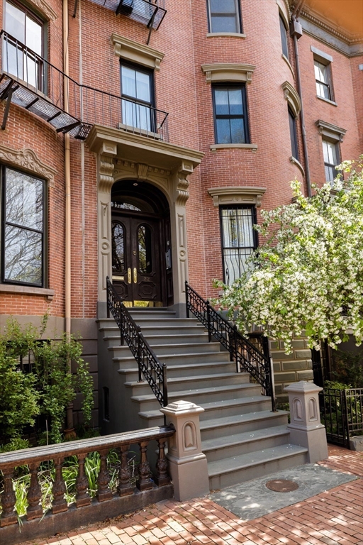 22 Worcester Square, Unit 1 Boston, MA 02118 - Photo 33 of 36