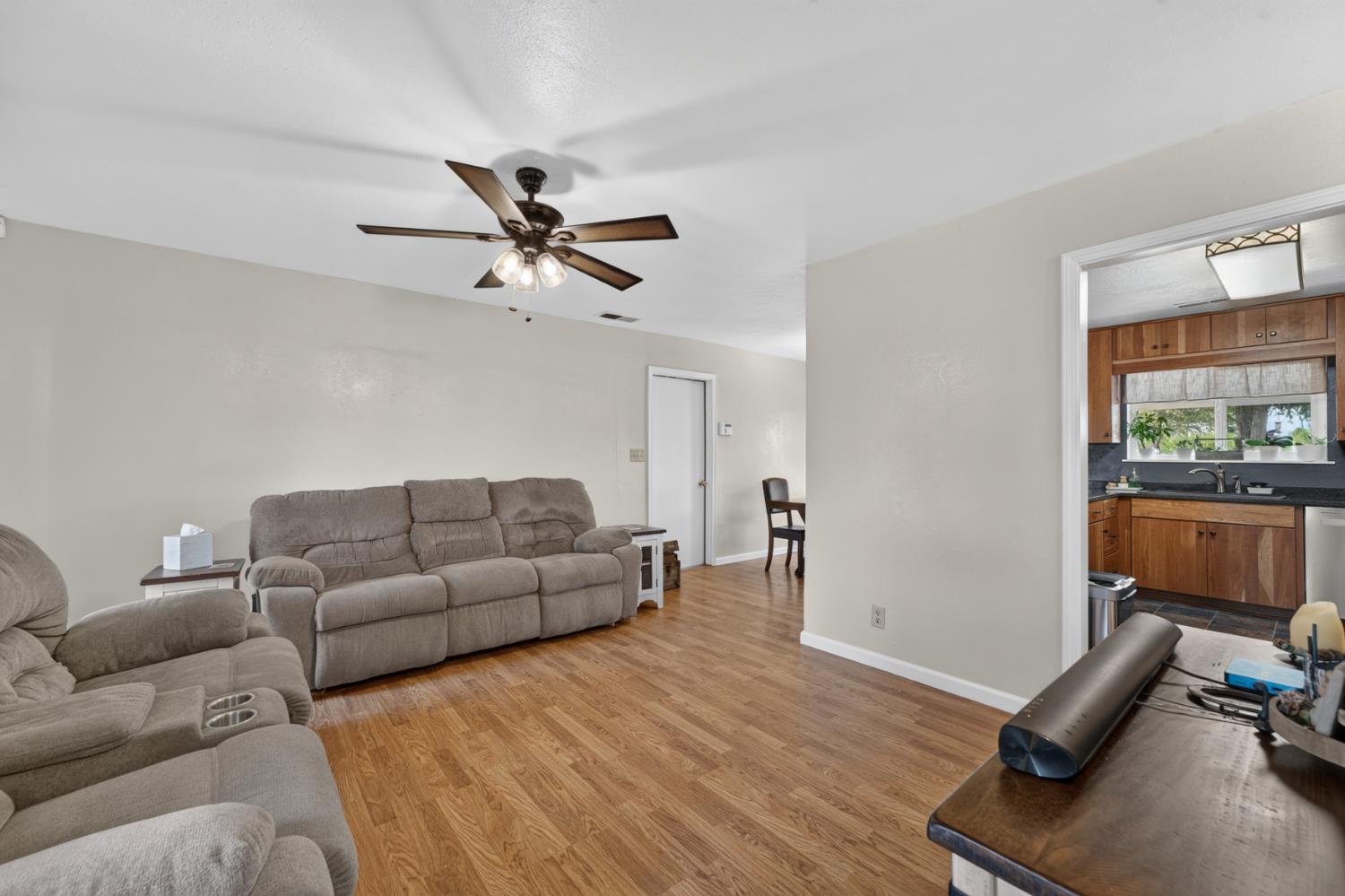 204 Barry Road Yuba City, CA 95991 - Photo 7 of 47