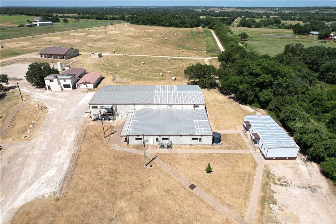 5467 Rogers Hill Road West, TX 76691 - Photo 5 of 32