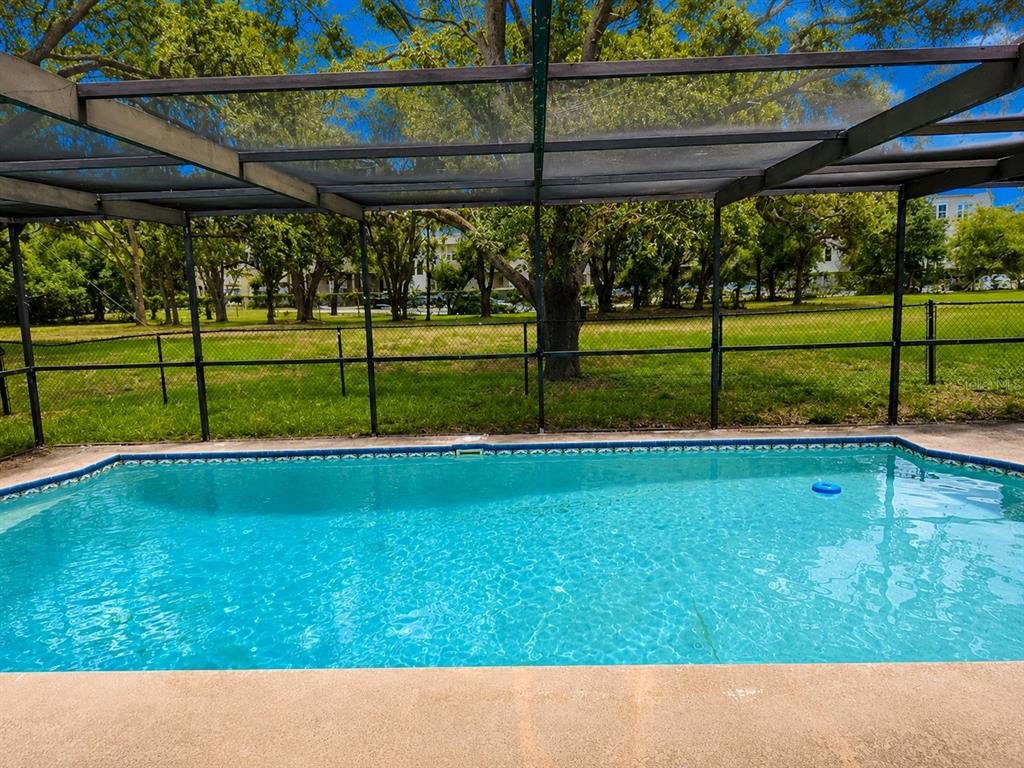 2013 Kamensky Road Clearwater, FL 33763 - Photo 24 of 27