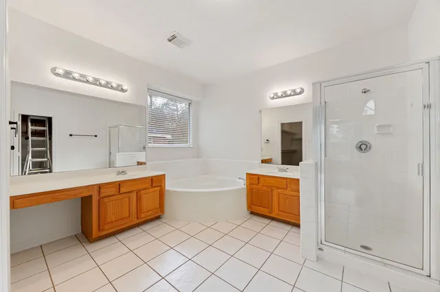 $2,600 | 910 Box Elder Drive, Magnolia, TX 77354