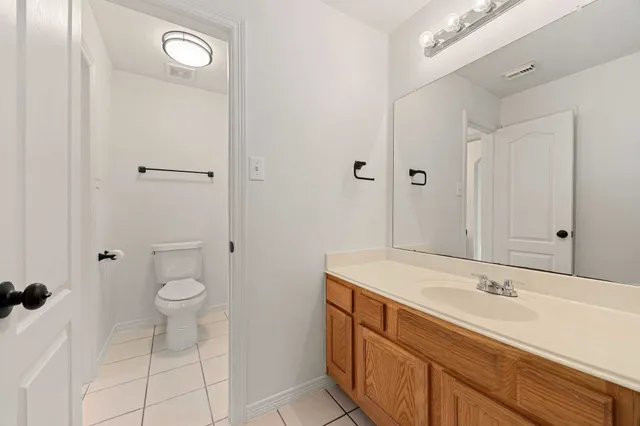 $2,600 | 910 Box Elder Drive, Magnolia, TX 77354