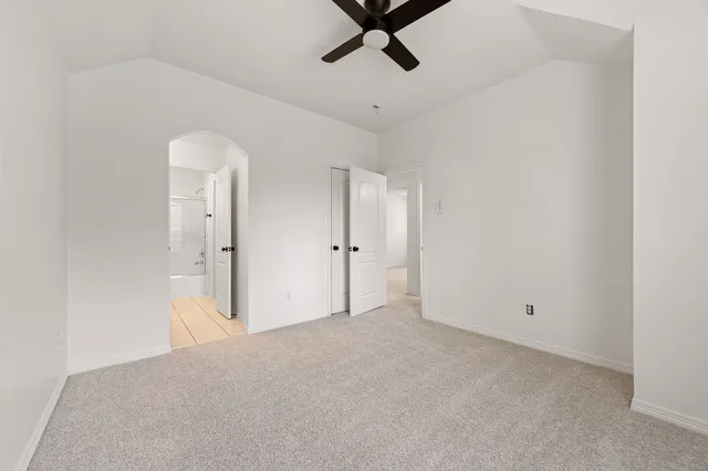 $2,600 | 910 Box Elder Drive, Magnolia, TX 77354