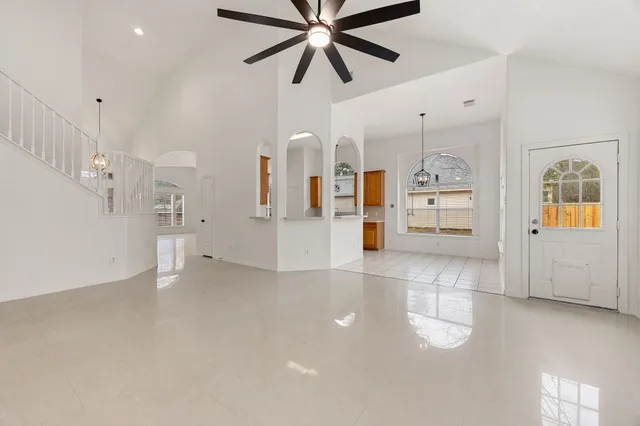 $2,600 | 910 Box Elder Drive, Magnolia, TX 77354