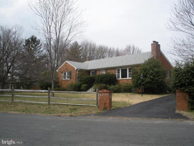 2120 Rockingham Street McLean, VA 22101 - Photo 1 of 2 Exterior (Main)