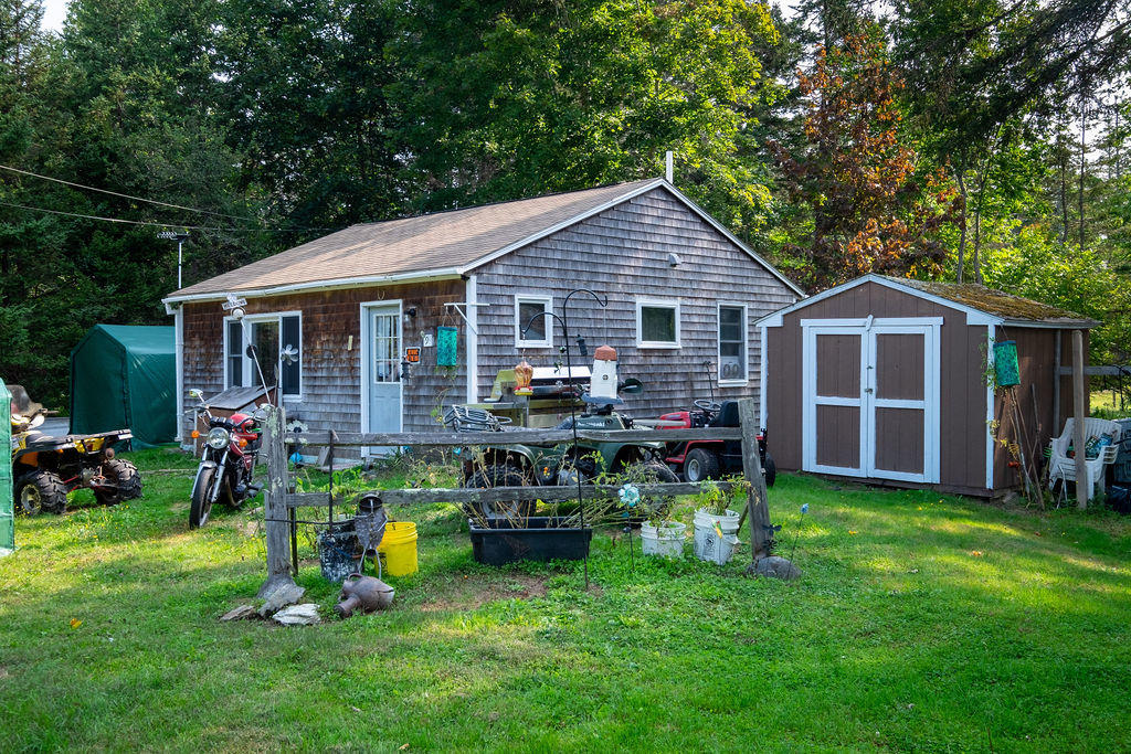 121 Dow Road Deer Isle, ME 04627 - Photo 36 of 40 121DowRd-0923
