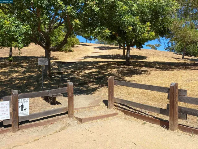 $4,800 | 1900 La Veranda Place, Martinez, CA 94553