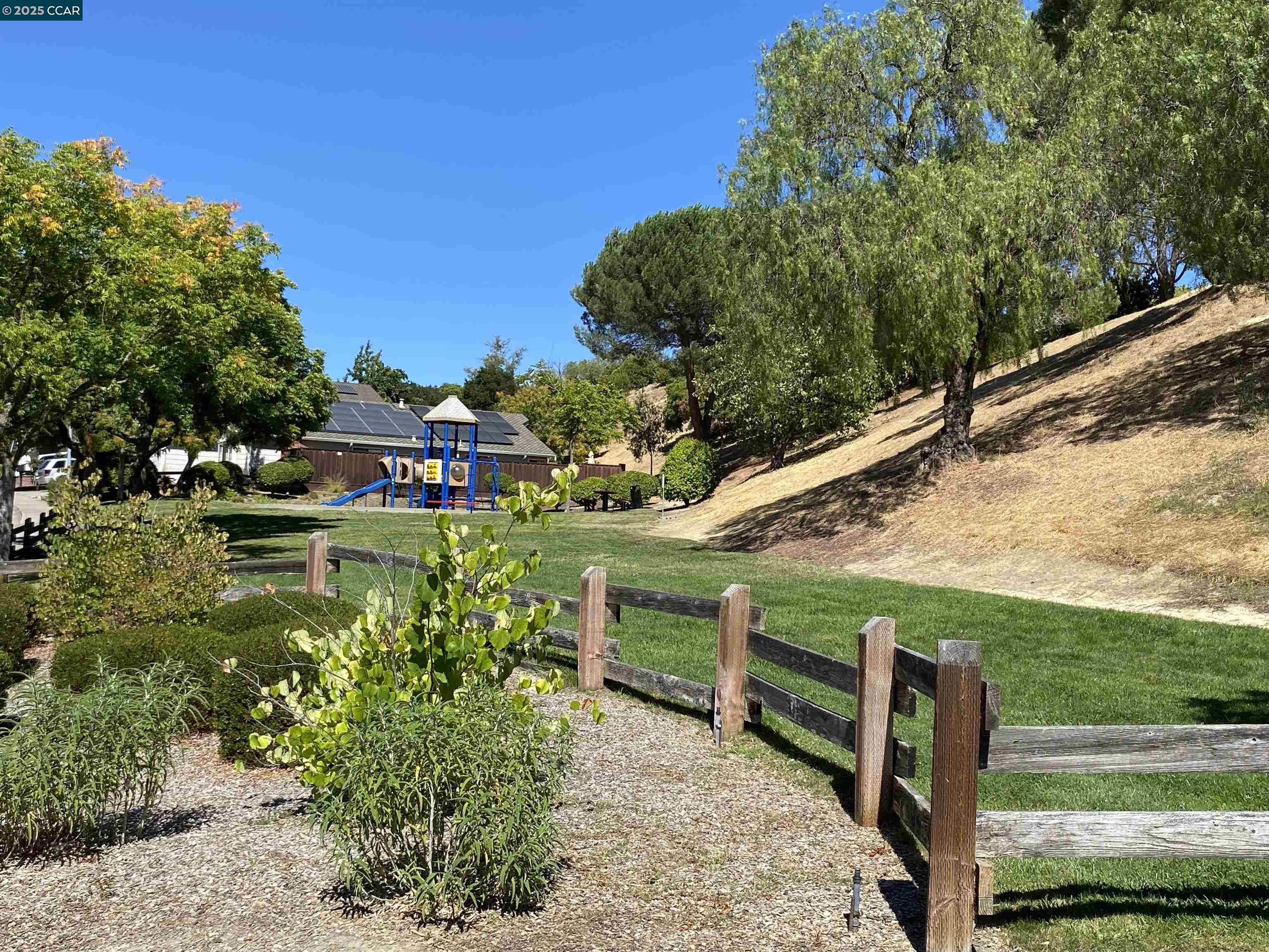 1900 La Veranda Place Martinez, CA 94553 - Photo 54 of 57 a view of a garden with outdoor seating