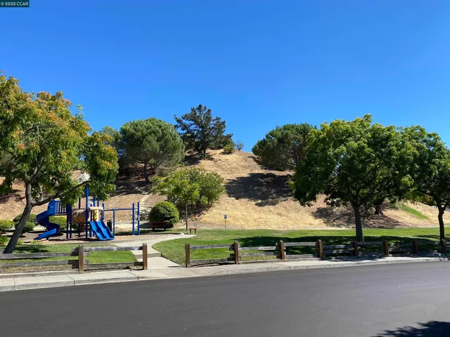 $4,800 | 1900 La Veranda Place, Martinez, CA 94553