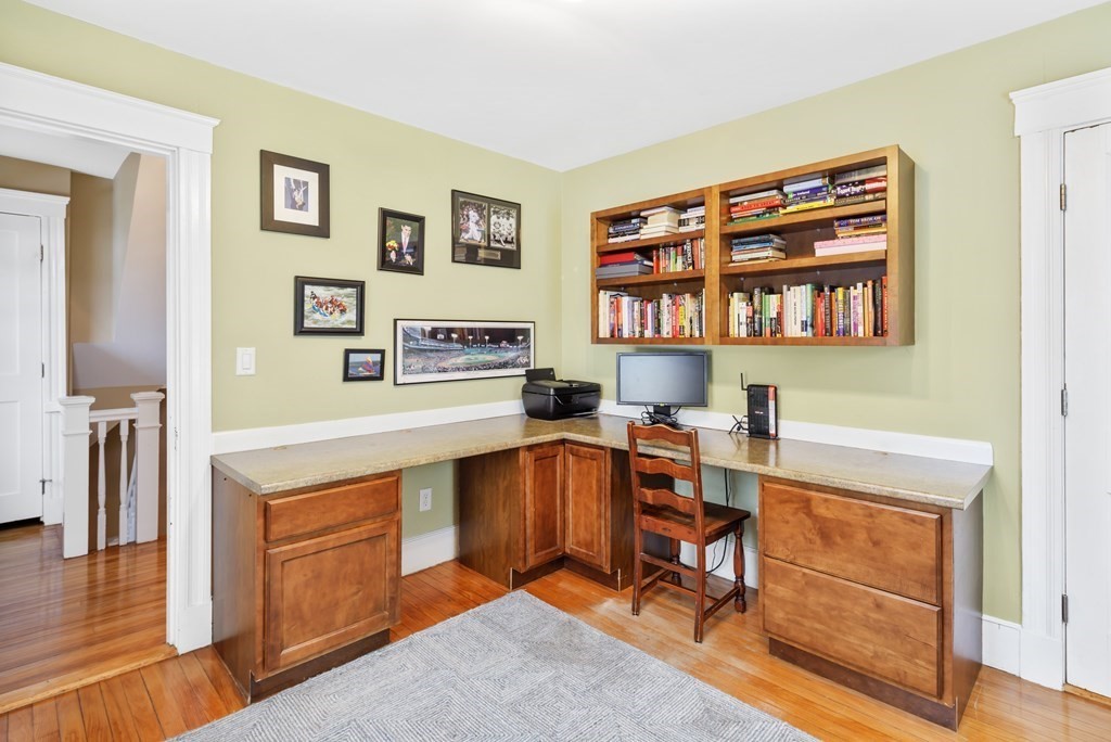 104 Ward Street Hingham, MA 02043 - Photo 16 of 34