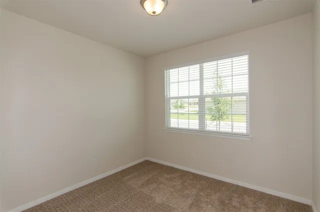 $1,950 | 117 Naset Drive, Georgetown, TX 78626