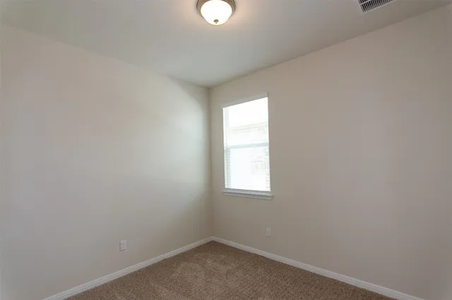 $1,950 | 117 Naset Drive, Georgetown, TX 78626