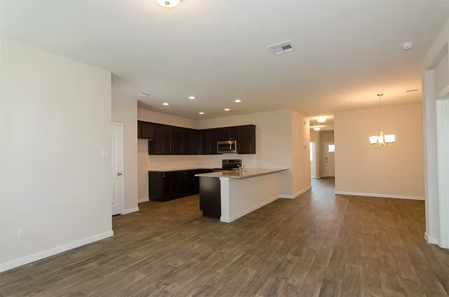 $1,950 | 117 Naset Drive, Georgetown, TX 78626