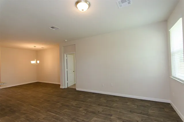 $1,950 | 117 Naset Drive, Georgetown, TX 78626