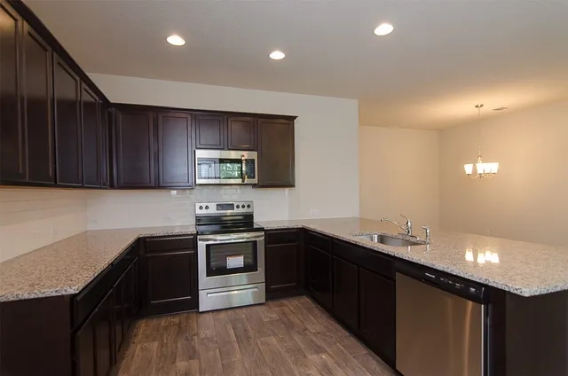 $1,950 | 117 Naset Drive, Georgetown, TX 78626